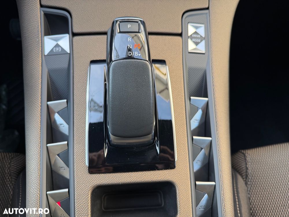 DS Automobiles DS 7 Crossback Crossback 225 BASTILLE + - 12