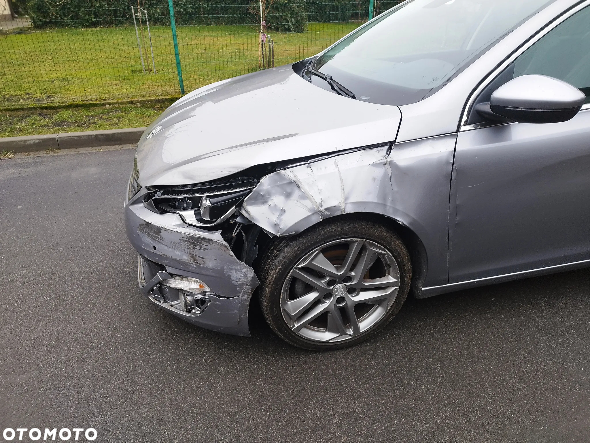 Peugeot 308 BlueHDi FAP 150 Stop & Start Allure - 11