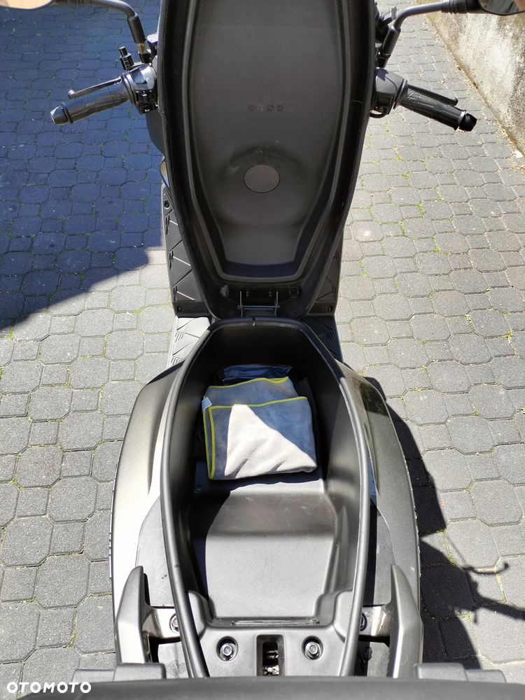 Kymco Skytown - 6
