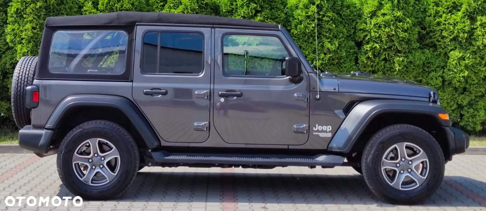 Jeep Wrangler - 4