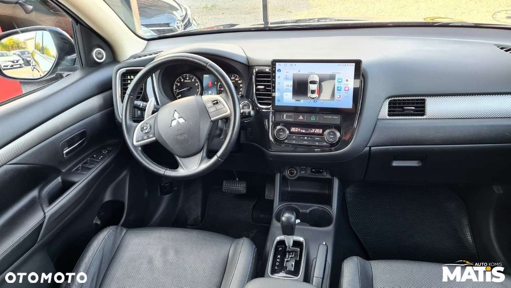 Mitsubishi Outlander - 22
