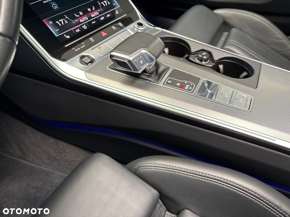 Audi A6 Avant - 38