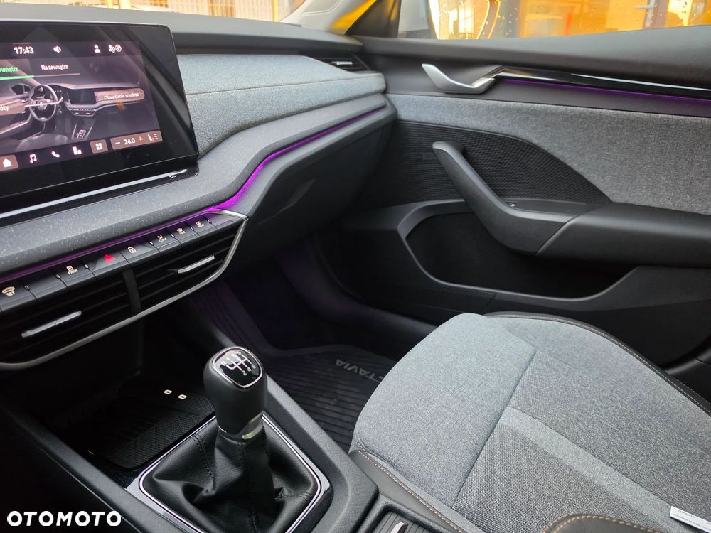 Skoda Octavia 1.5 TSI Selection - 32