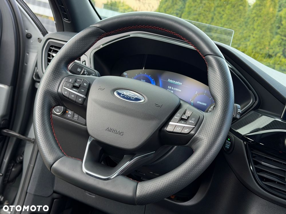 Ford Kuga - 29