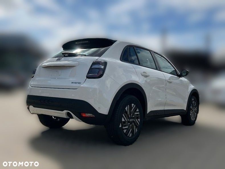 Fiat 600 1.2 Turbo Hybrid eDCT - 4