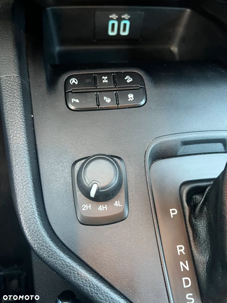 Ford Ranger 2.0 EcoBlue 4x4 DC Limited - 36