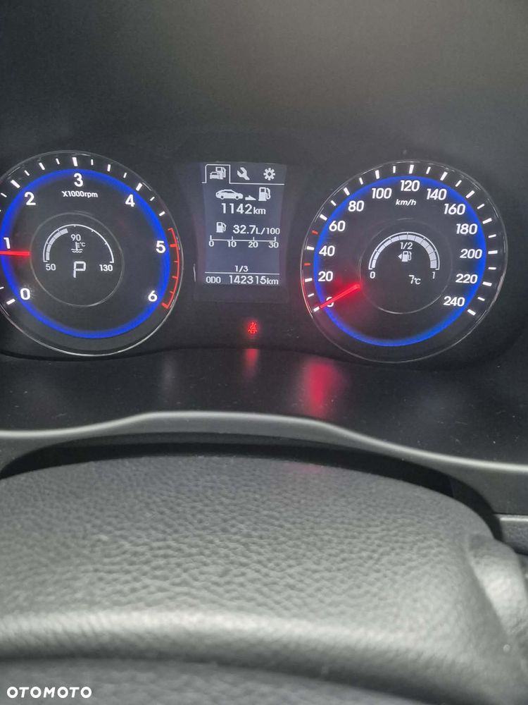 Hyundai i40 1.7 CRDi Comfort DCT - 4