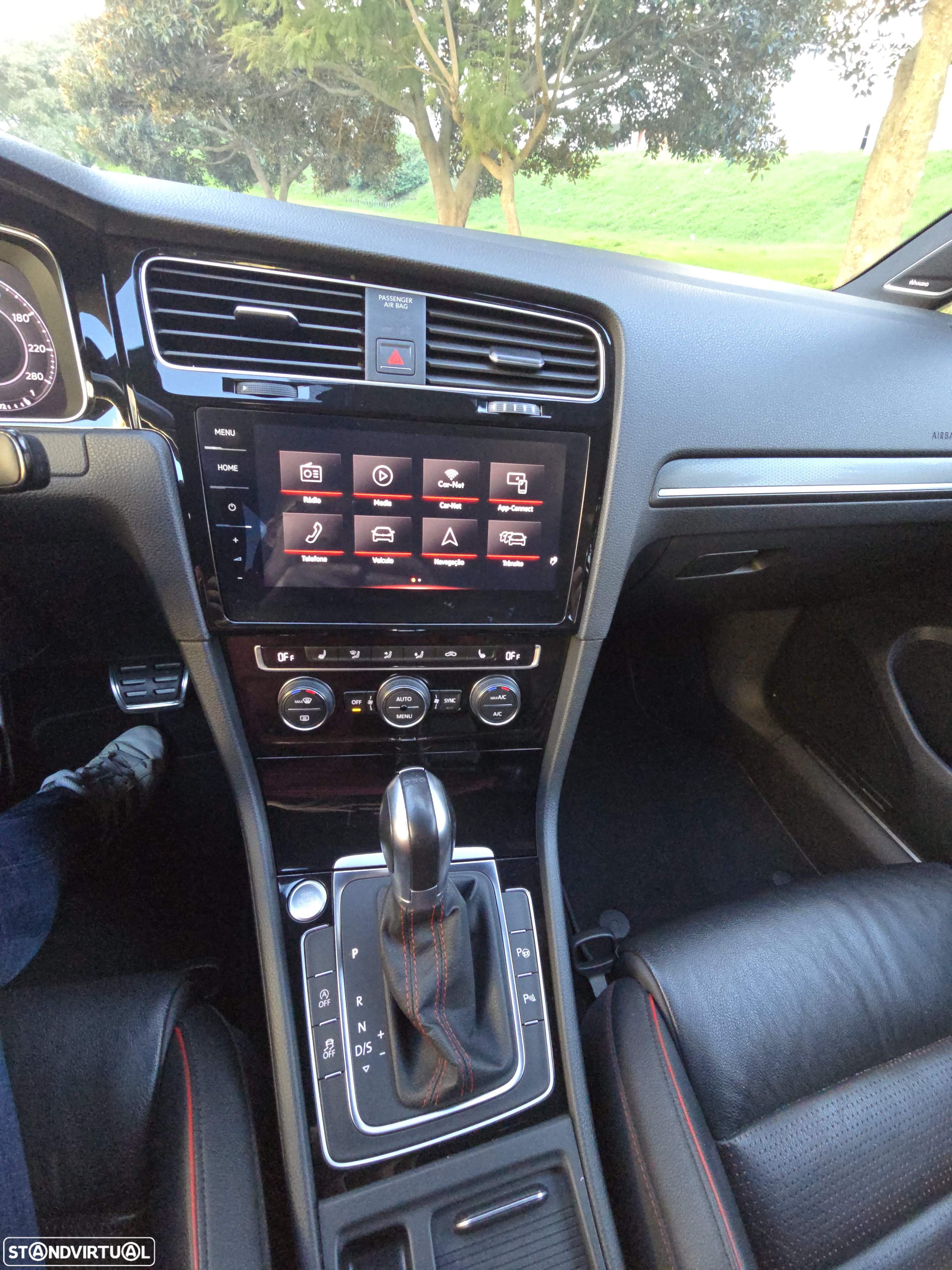 VW Golf 2.0 TSI GTI DSG Performance - 21