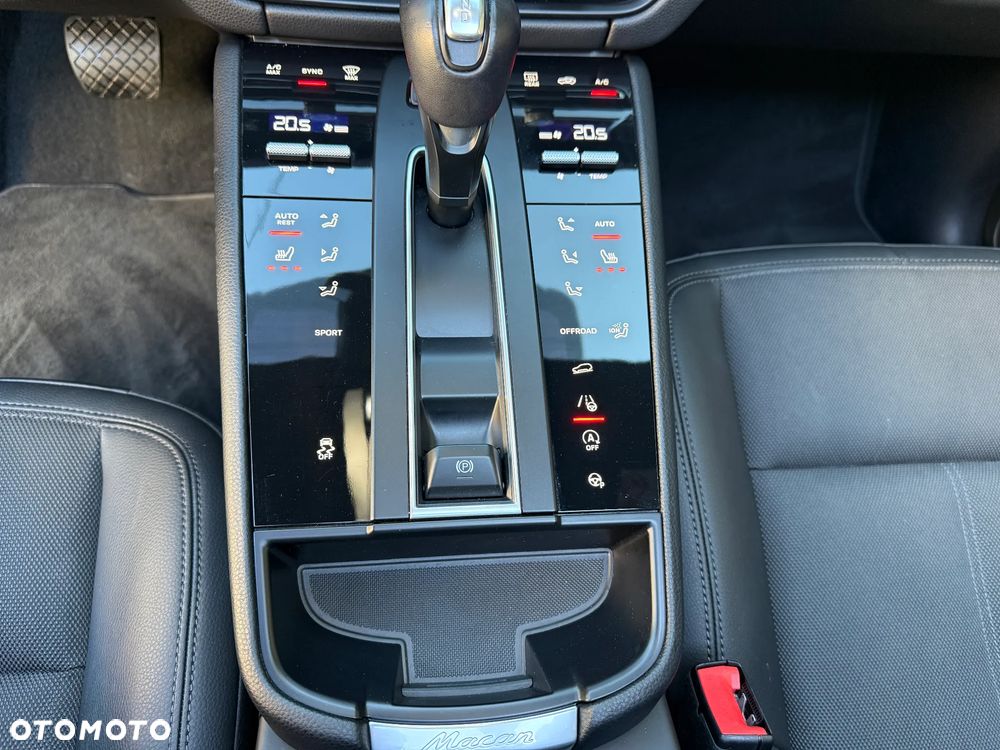 Porsche Macan Standard - 23