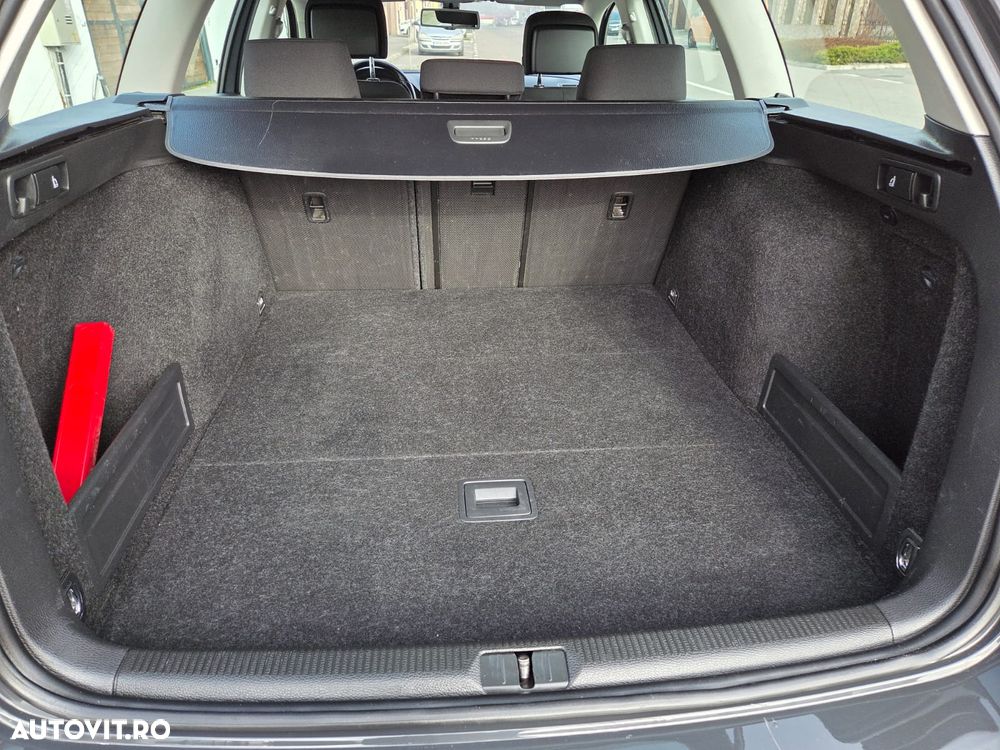 Volkswagen Passat Variant 2.0 TDI Highline Aut - 12