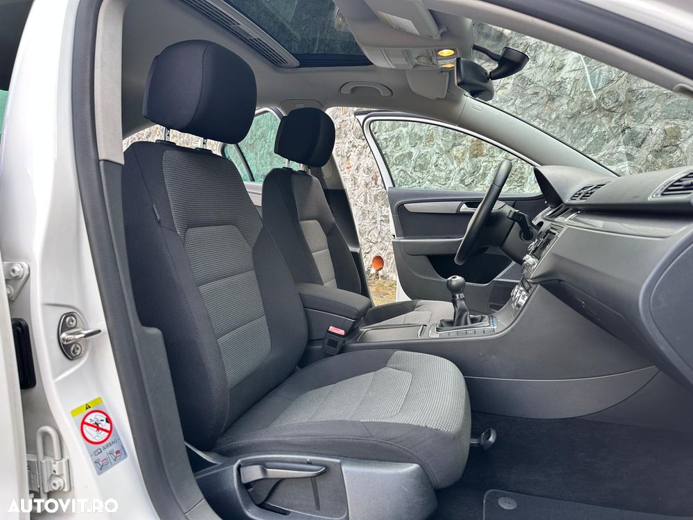 Volkswagen Passat - 23