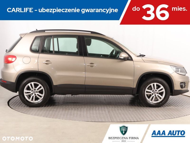 Volkswagen Tiguan - 8