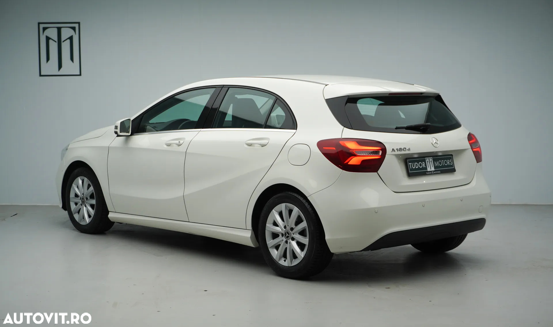 Mercedes-Benz A - 4
