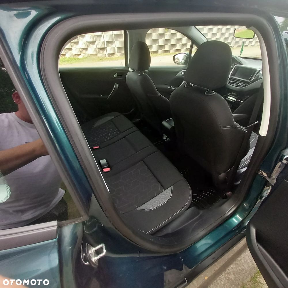 Peugeot 2008 - 10