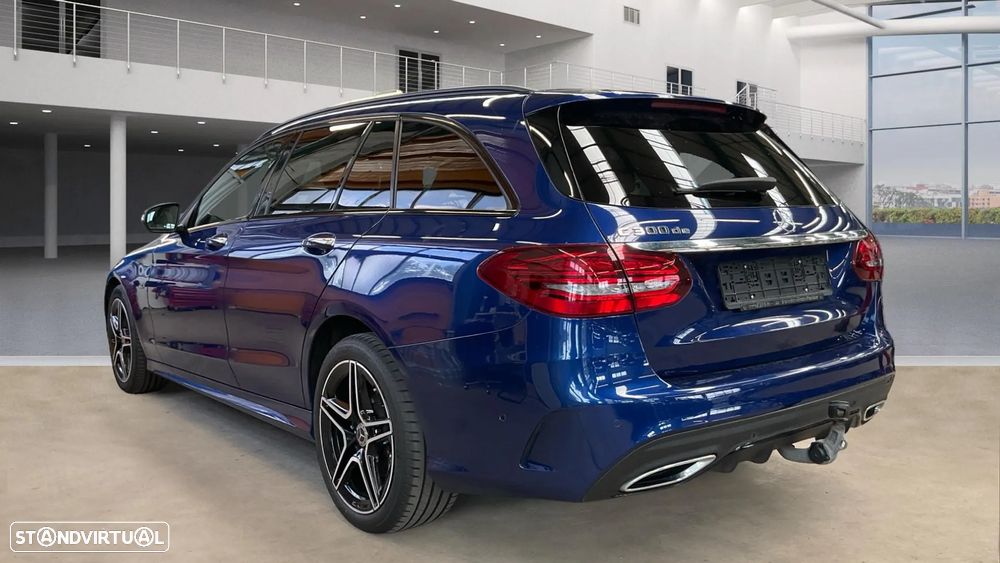 Mercedes-Benz C 300 de AMG Line - 3