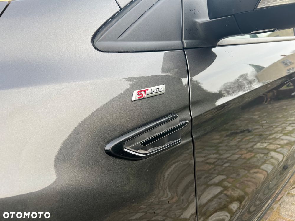 Ford Kuga 1.5 TDCi 2x4 ST-Line - 11