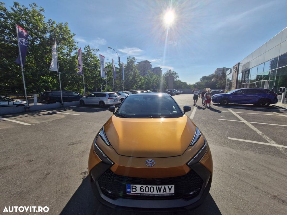 TOYOTA C-HR 2023