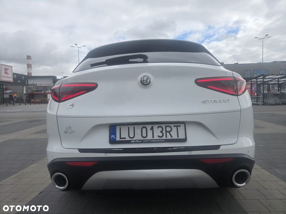 Alfa Romeo Stelvio 2.0 Turbo Super Q4 - 9