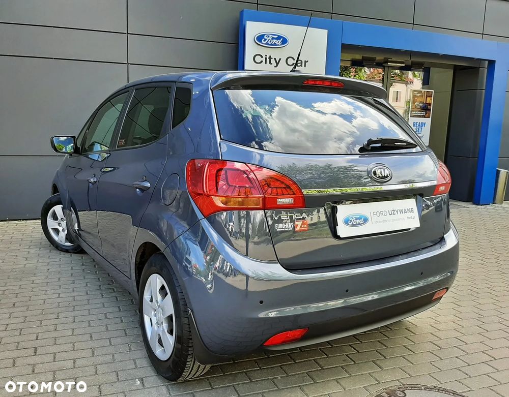 Kia Venga 1.6 L - 14