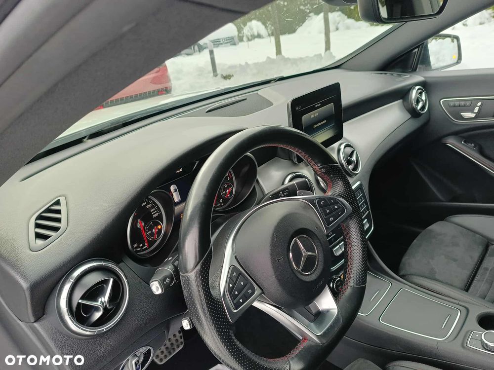 Mercedes-Benz CLA 200 (CDI) d 4Matic 7G-DCT AMG Line - 27