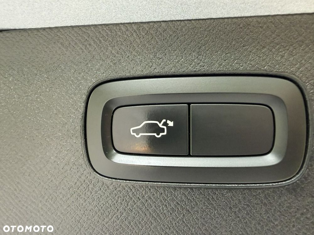 Volvo XC 90 - 29