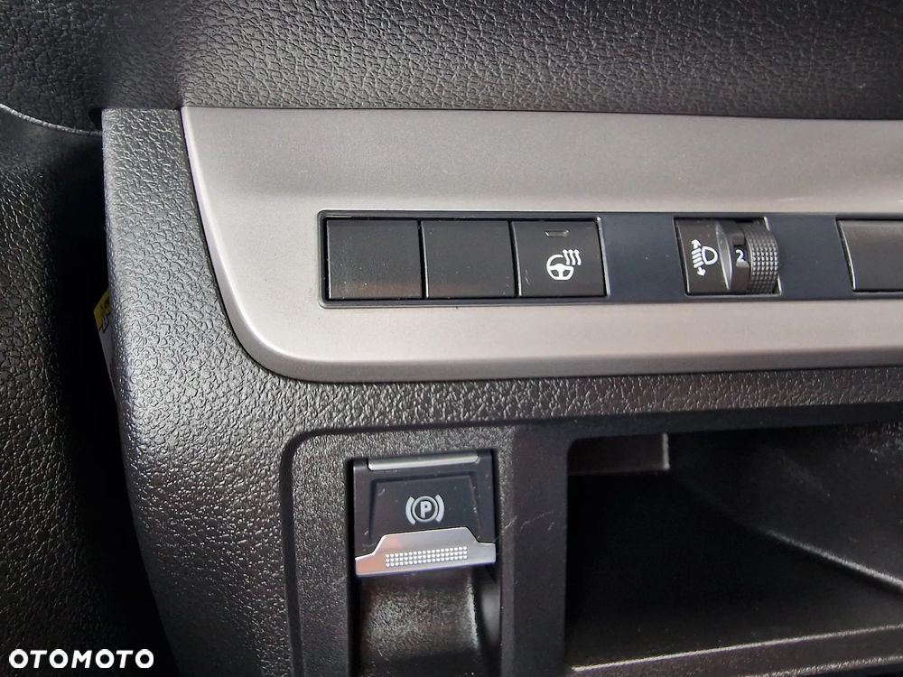 Peugeot Traveller 2.0 BlueHDi Long Business EAT8 - 14