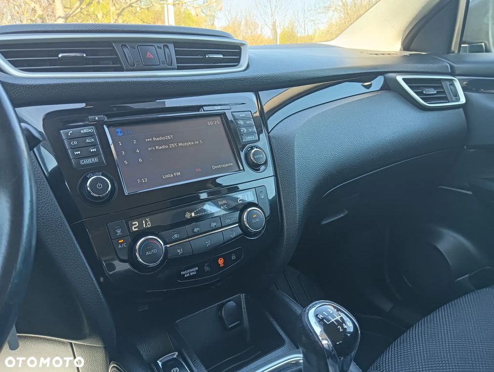 Nissan Qashqai 1.2 DIG-T N-Vision - 34