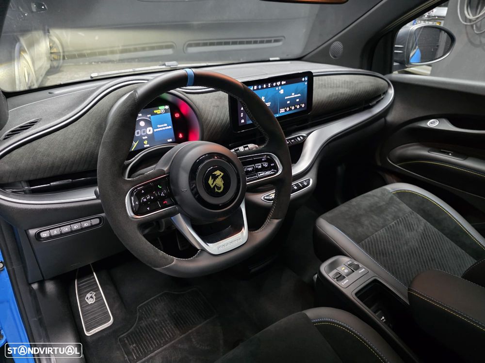 Abarth 500e Scorpionissima - 24