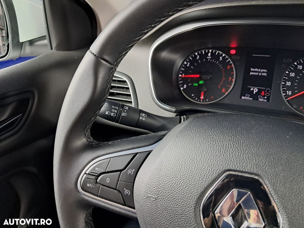 Renault Megane TCe GPF EDC Intens - 12