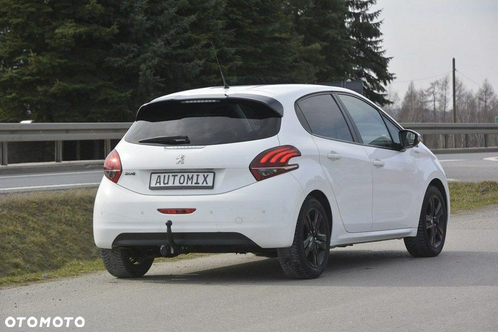 Peugeot 208 82 PureTech Style - 9