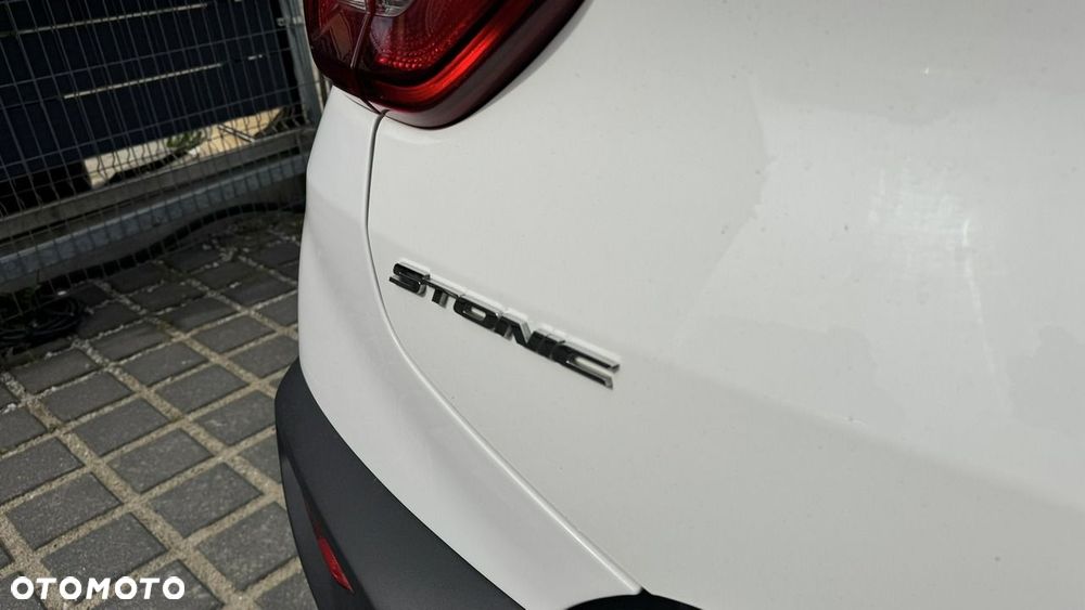 Kia Stonic - 24