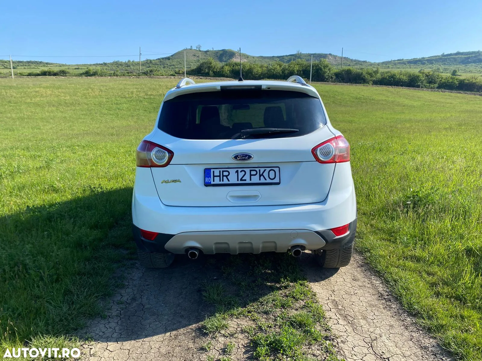Ford Kuga 2.0 TDCi 2x4 Titanium - 3