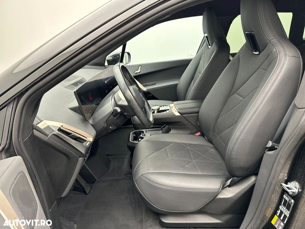 BMW iX xDrive40 - 15