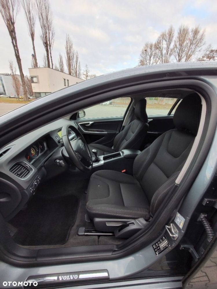 Volvo V60 - 13