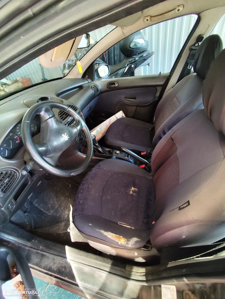 Peugeot 206 1.9 D XT - 4