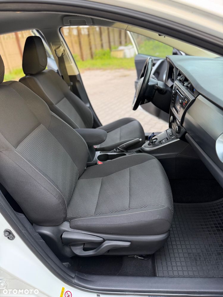 Toyota Auris - 22
