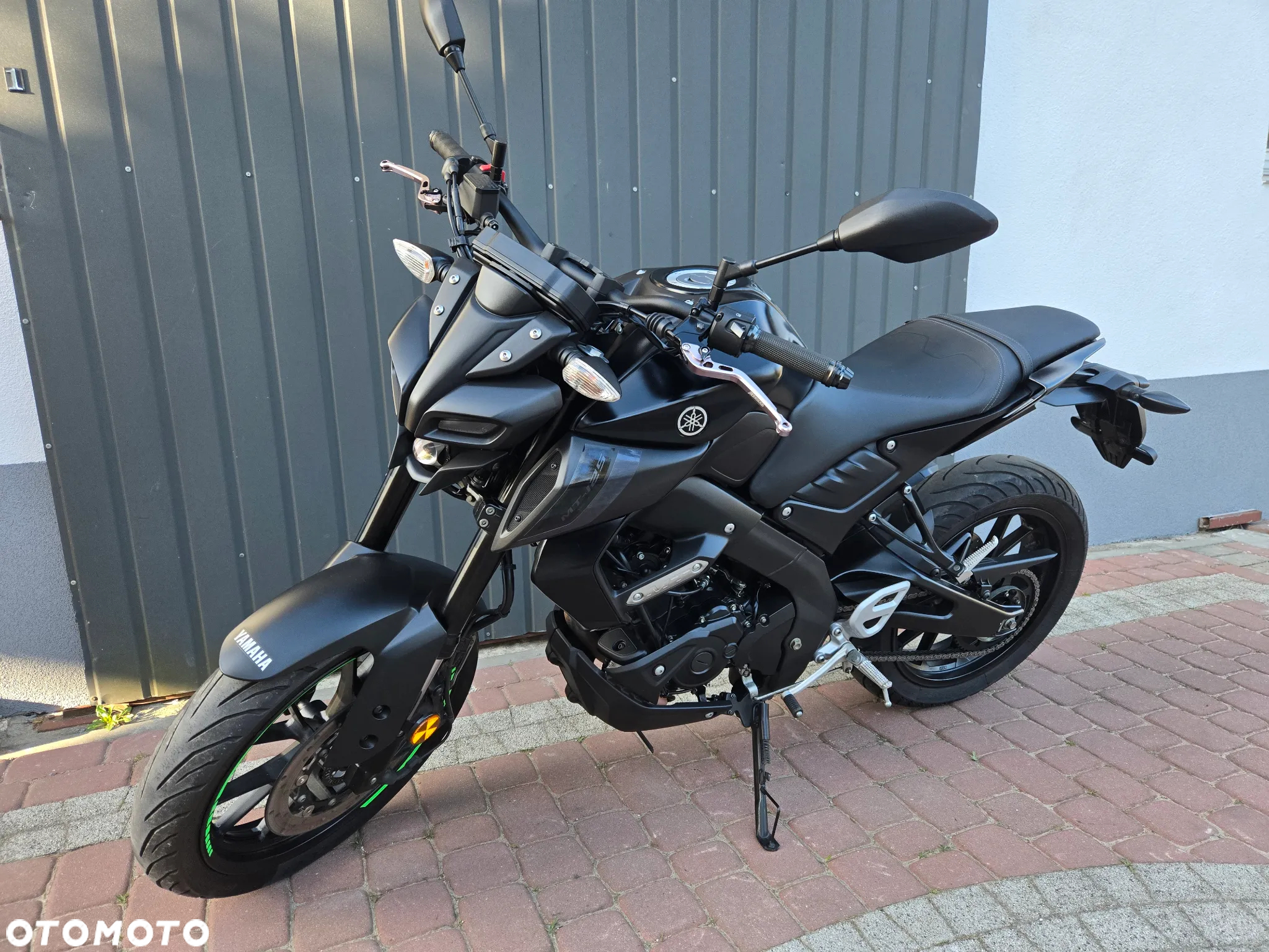 Yamaha MT - 8