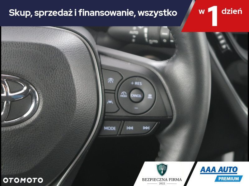 Toyota Corolla Cross - 18