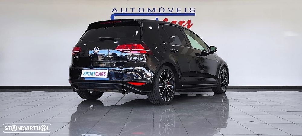 VW Golf - 12