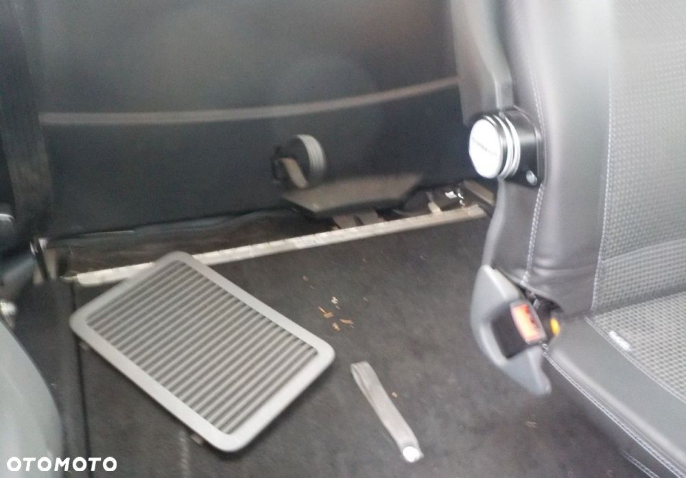 Ford Tourneo Connect - 17