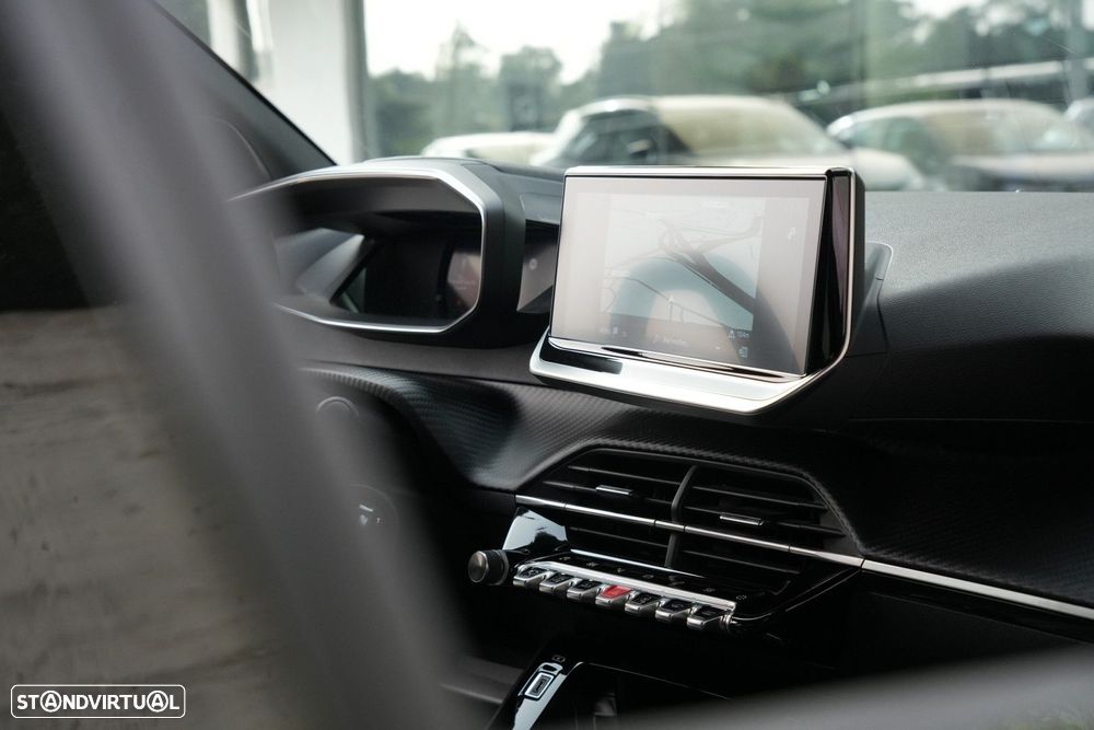 Peugeot 2008 1.2 PureTech Allure Pack - 18