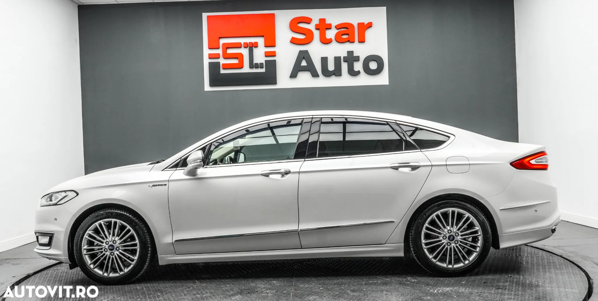 Ford Mondeo Vignale 2.0 Hybrid - 10