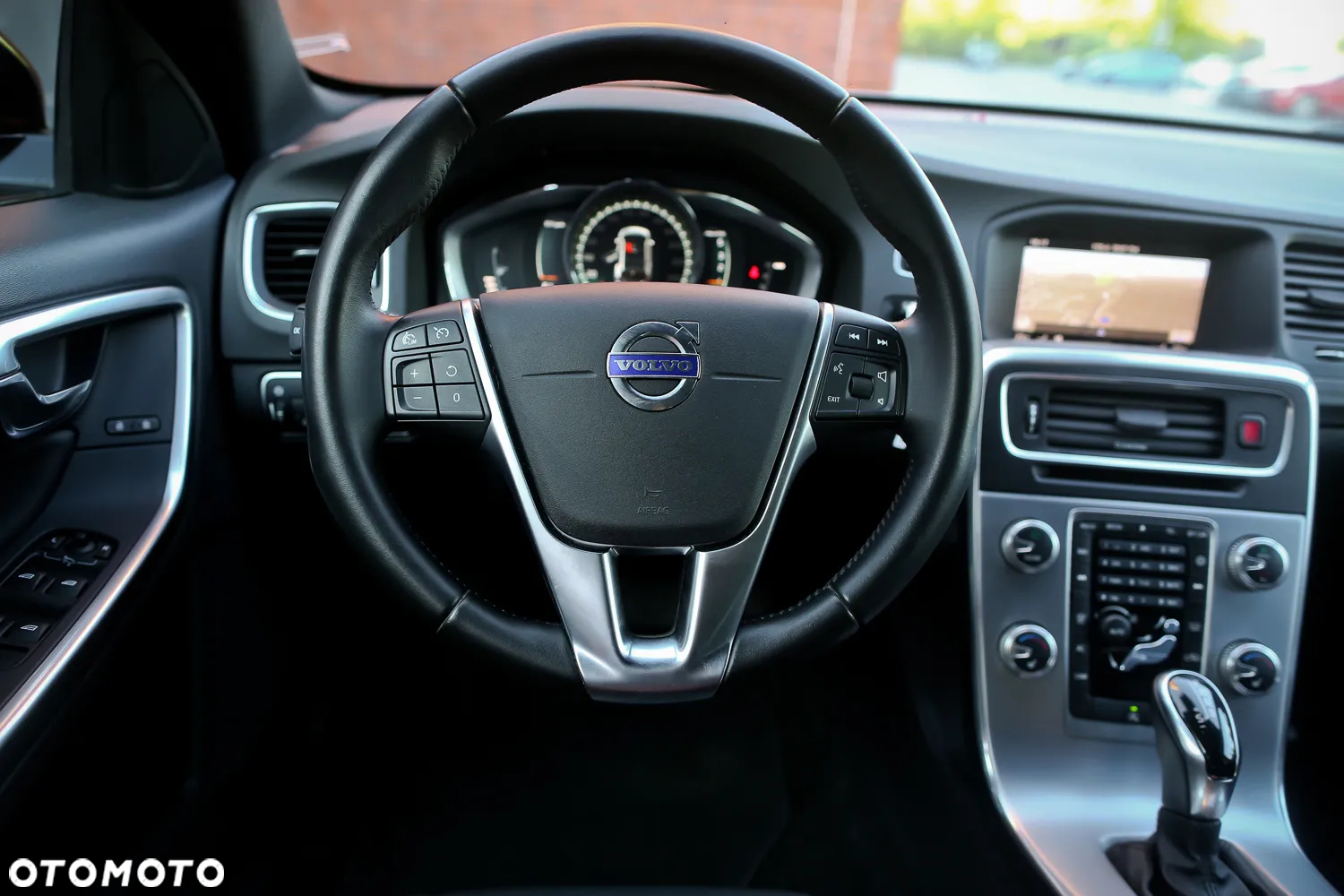 Volvo V60 Cross Country D3 Geartronic - 23