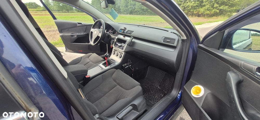 Volkswagen Passat - 9