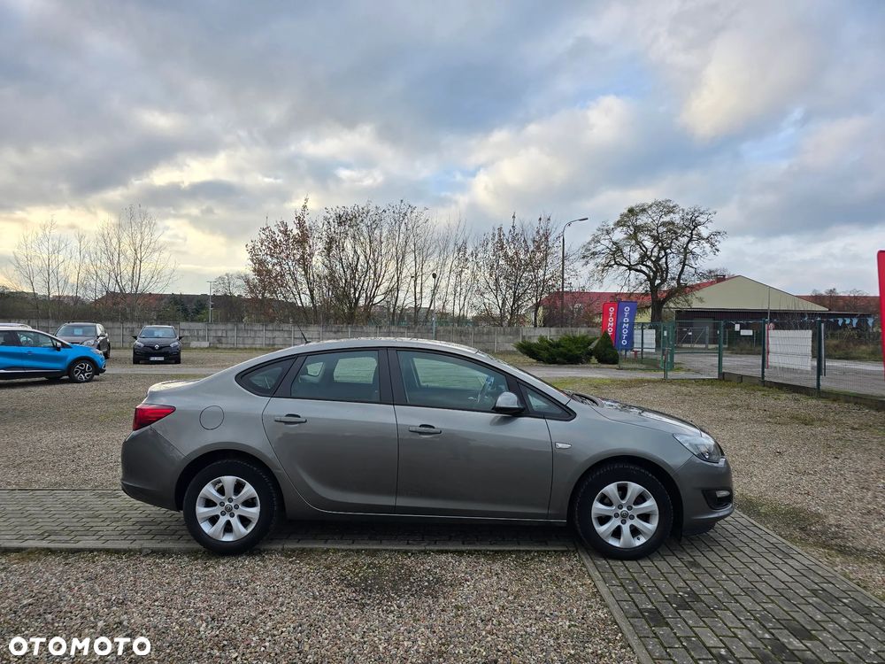 Opel Astra 1.6 Active EU6 - 5