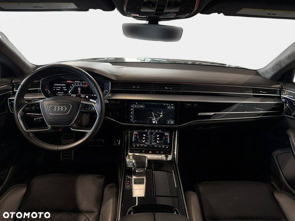 Audi S8 - 22