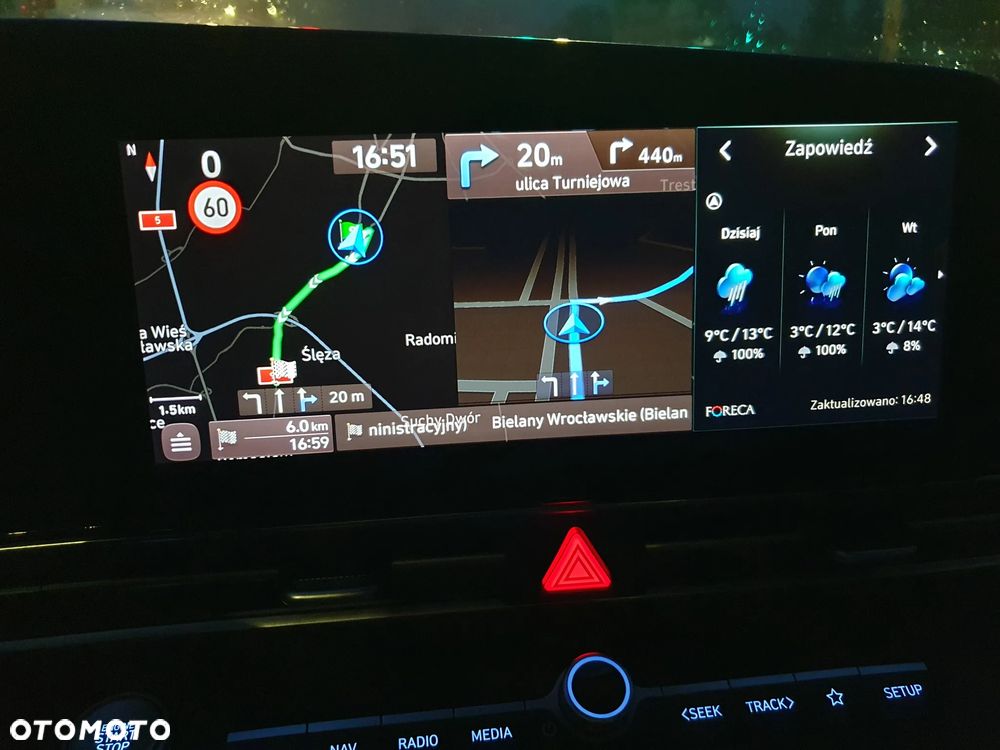 Hyundai Elantra 1.6 Executive CVT - 23