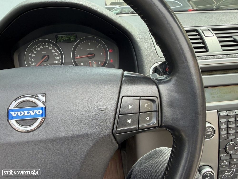 Volvo C70 2.0 D Momentum - 23