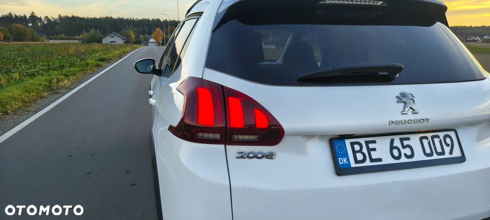Peugeot 2008 - 9