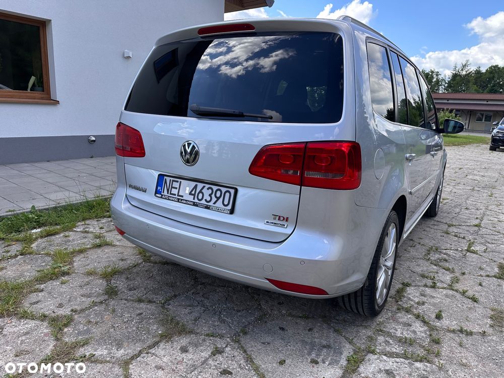 Volkswagen Touran 2.0 TDI DPF Highline DSG - 8